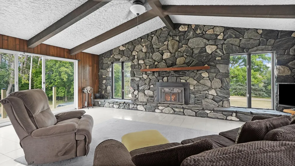 4500 W Howard City-Edmore Belvidere Township, MI 48886