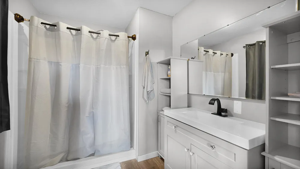 4500 W Howard City-Edmore Belvidere Township, MI 48886