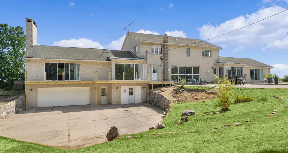 4500 W Howard City-Edmore Belvidere Township, MI 48886