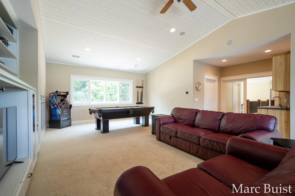 421 Lake Drive Leighton Township, MI 49316
