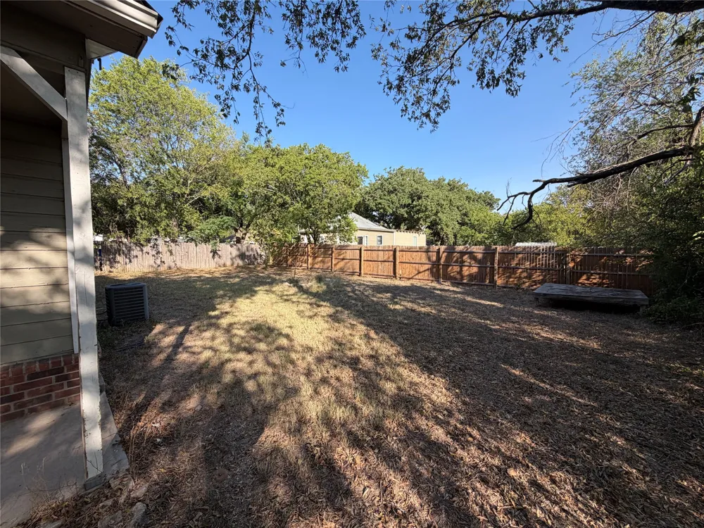 979 W Pecan Street Stephenville, TX 76401