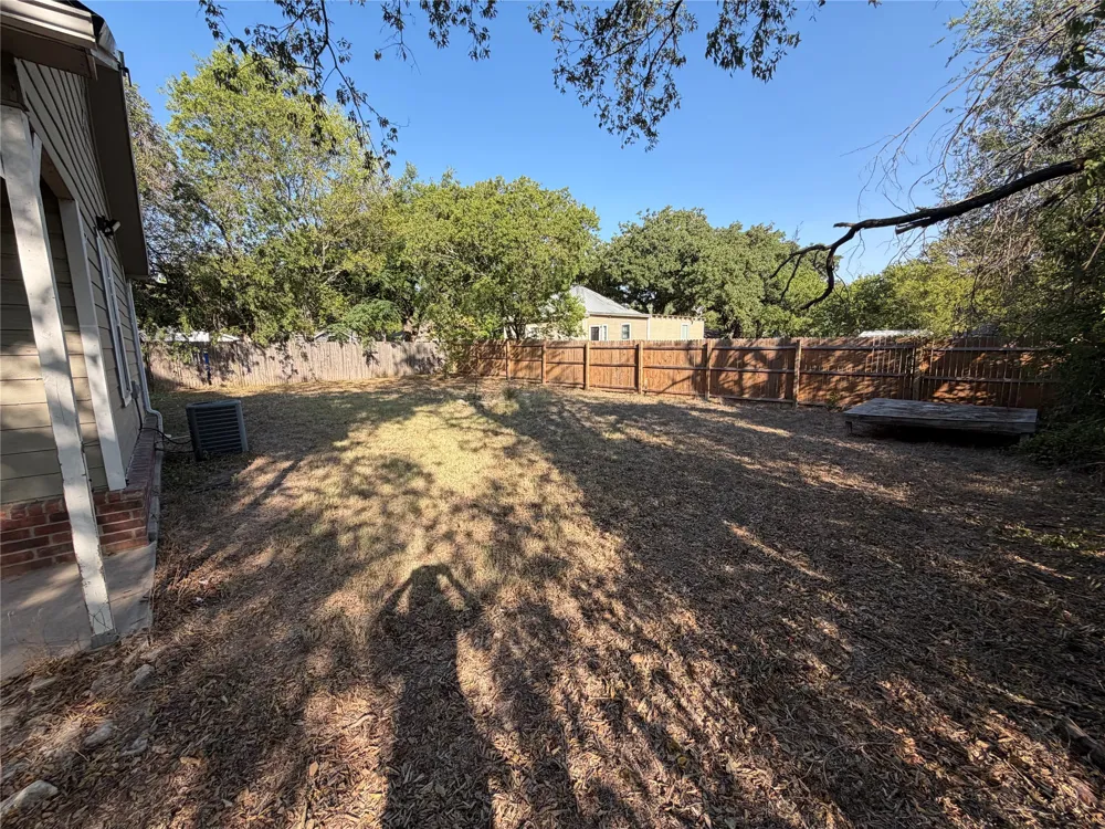 979 W Pecan Street Stephenville, TX 76401