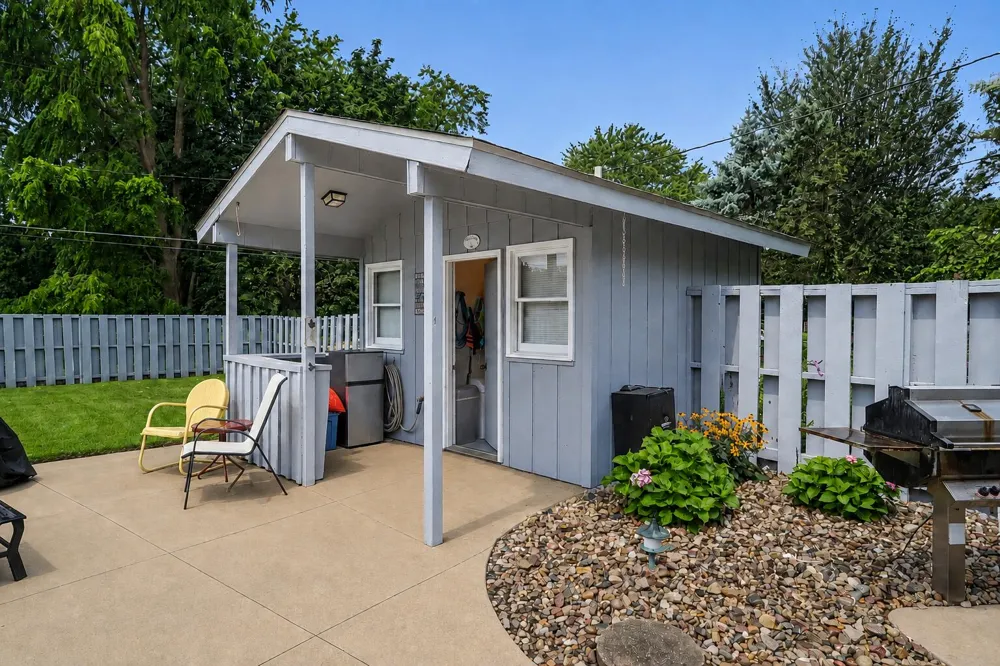 1117 Madison Avenue Sturgis, MI 49091
