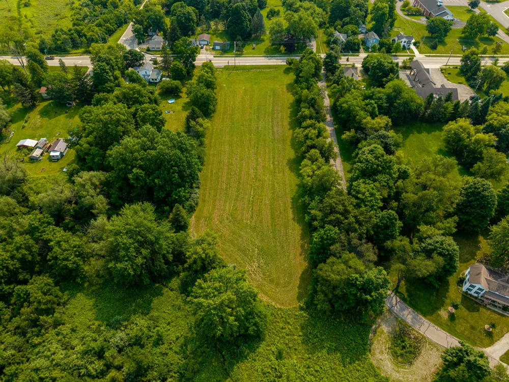 3 River Bend Manchester, MI 48158