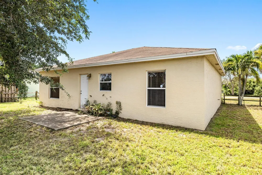 913 SE FORREST PARK DRIVE Stuart, FL 34994