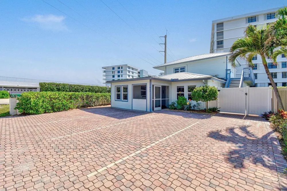 941 Ocean Drive Juno Beach, FL 33408