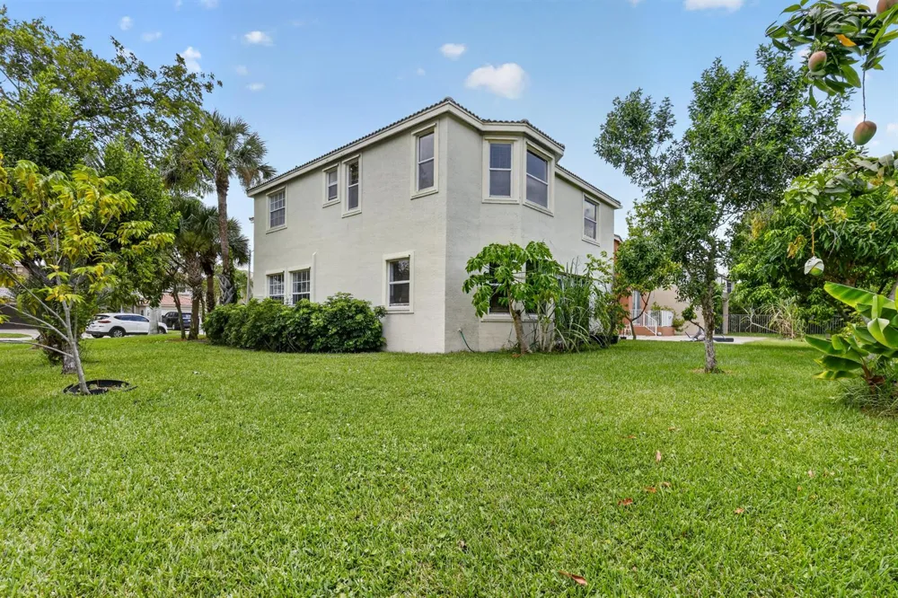 9080 Dupont Place Wellington, FL 33414