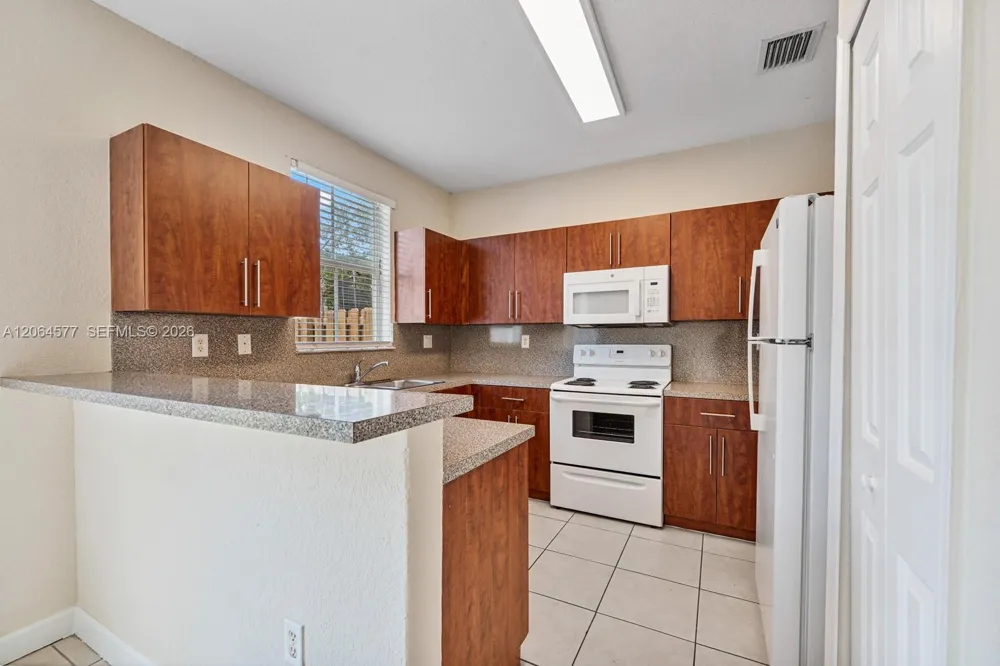1427 SE 25th Ave Homestead, FL 33035