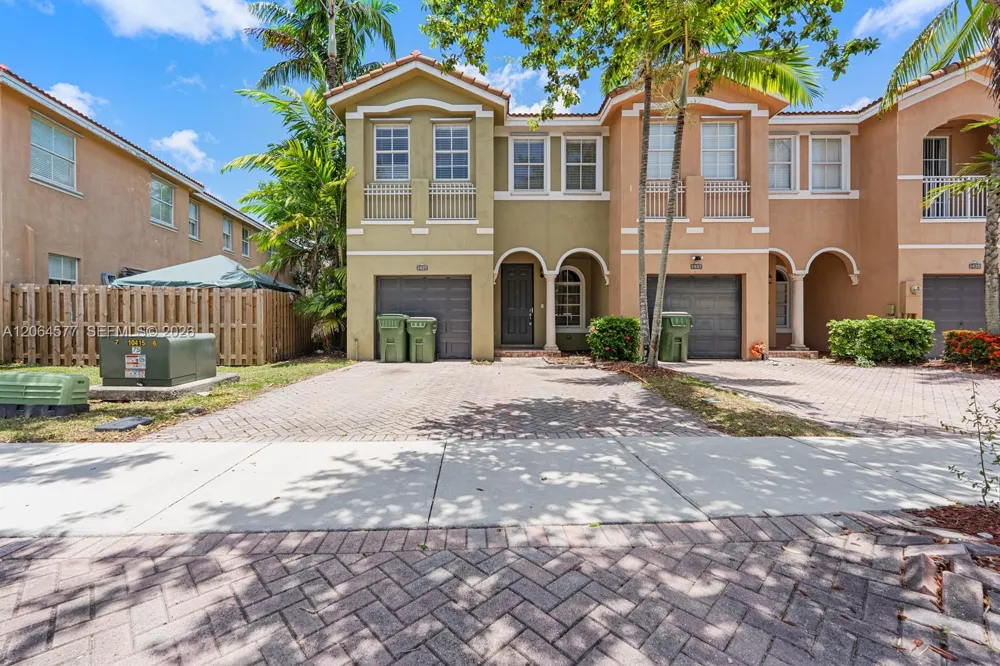 1427 SE 25th Ave Homestead, FL 33035