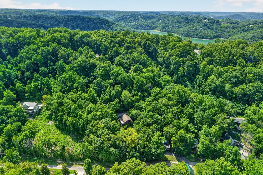 214 Mullican Dr Smithville, TN 37166