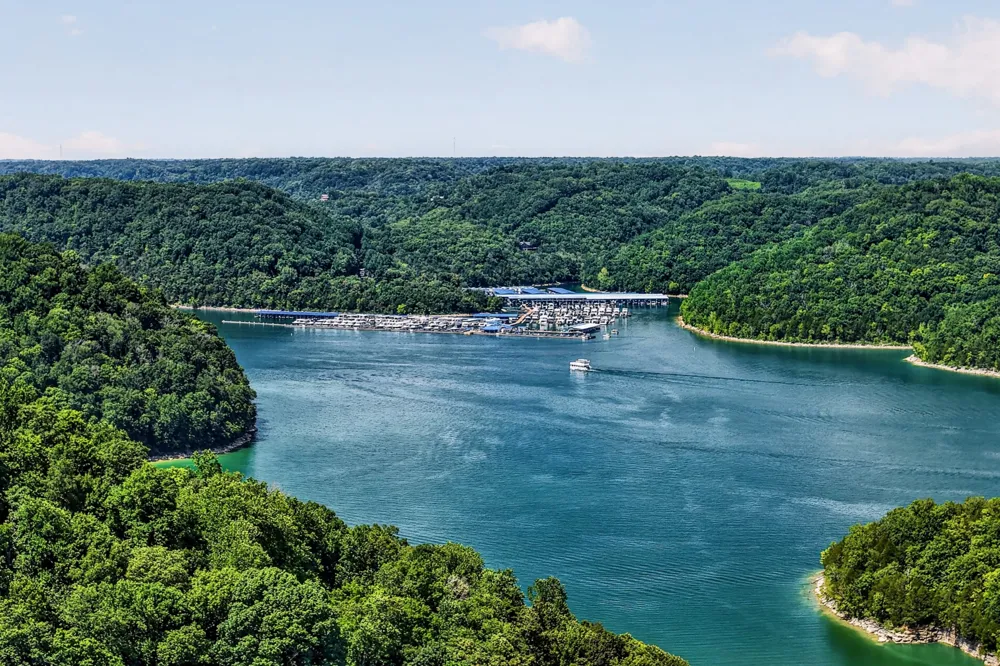 214 Mullican Dr Smithville, TN 37166