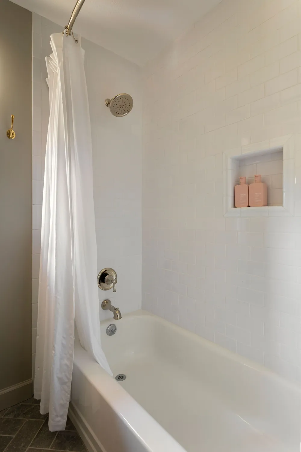 214 Mullican Dr Smithville, TN 37166