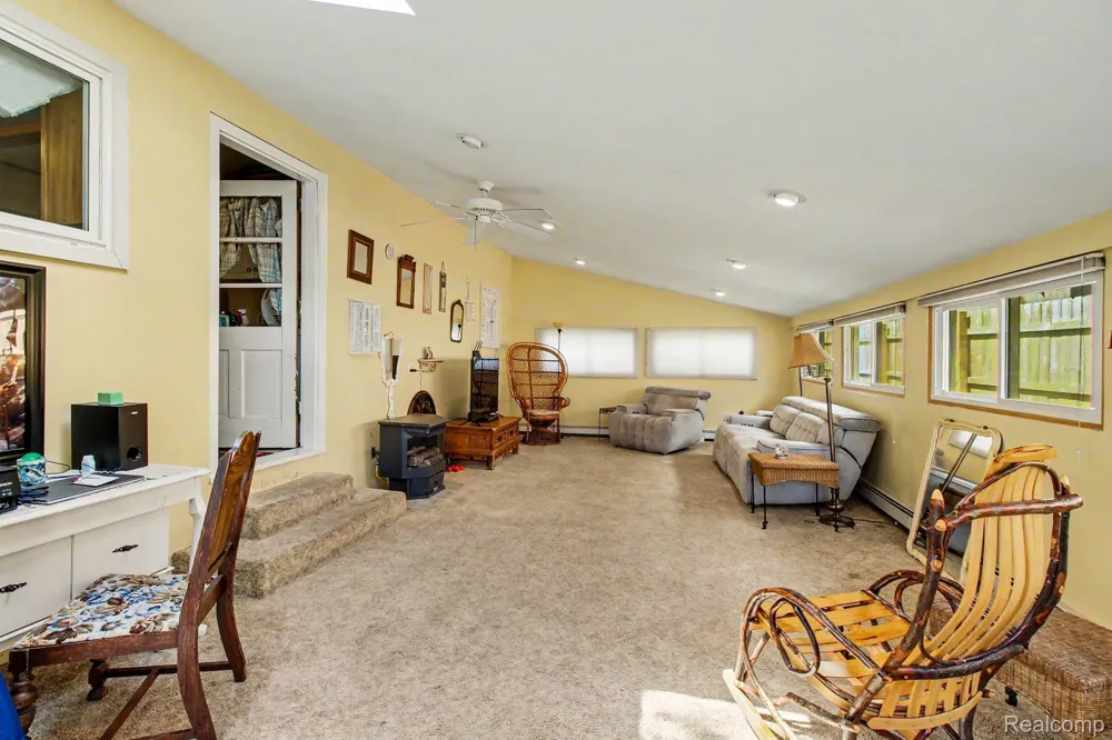 1210 Sunrise Park Street Genoa Township, MI 48843