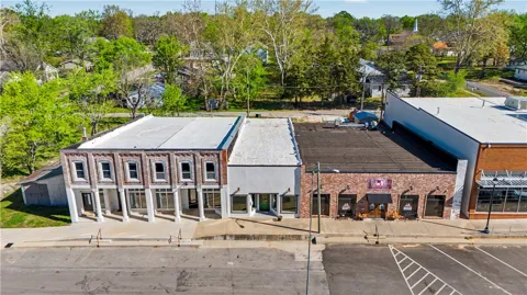 111 W Bean Street