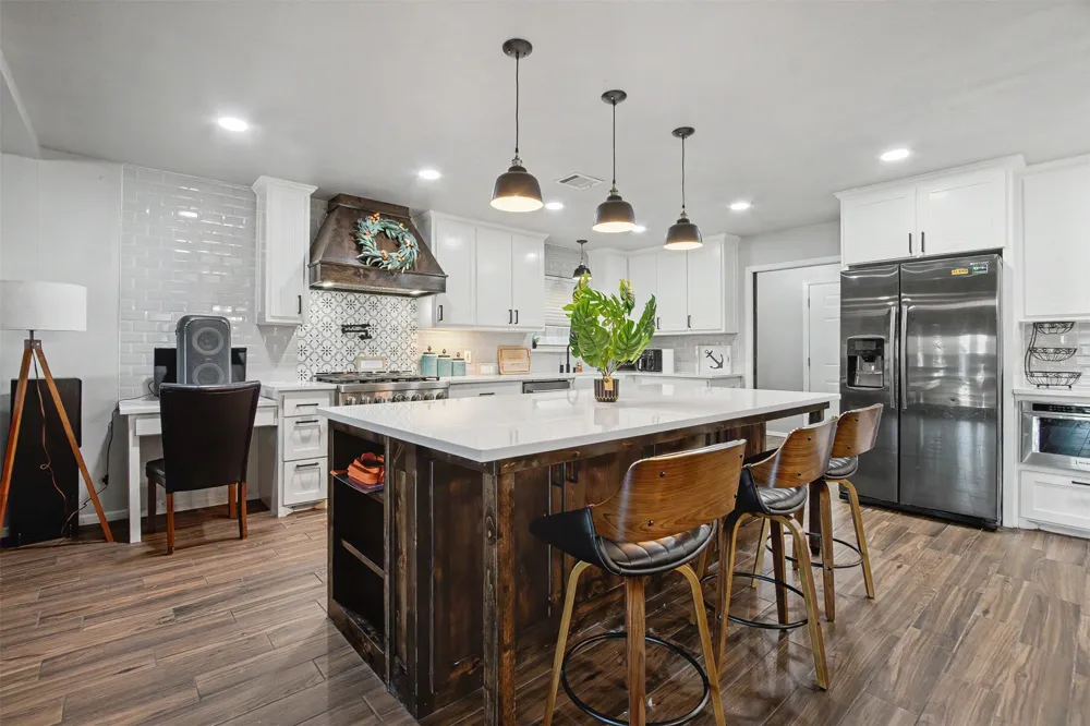 3801 Quail Run Granbury, TX 76049