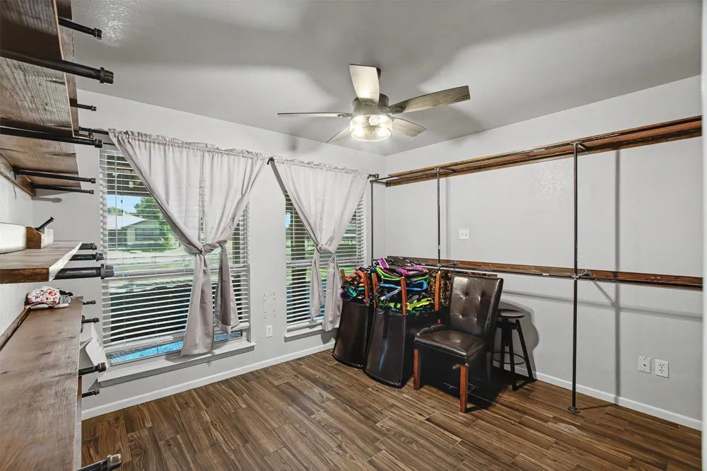 3801 Quail Run Granbury, TX 76049