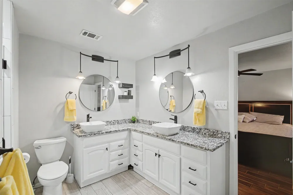 3801 Quail Run Granbury, TX 76049