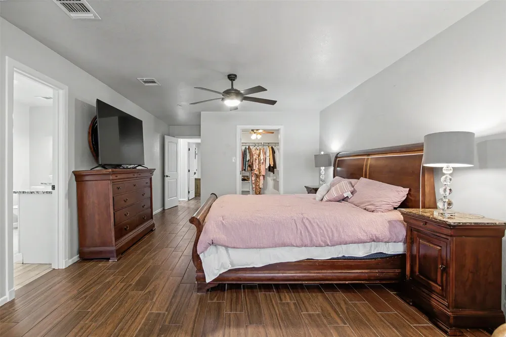 3801 Quail Run Granbury, TX 76049