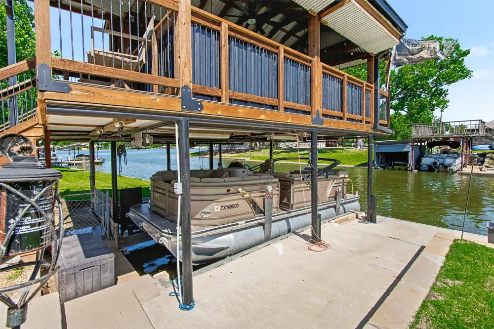3801 Quail Run Granbury, TX 76049