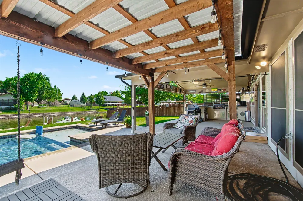 3801 Quail Run Granbury, TX 76049