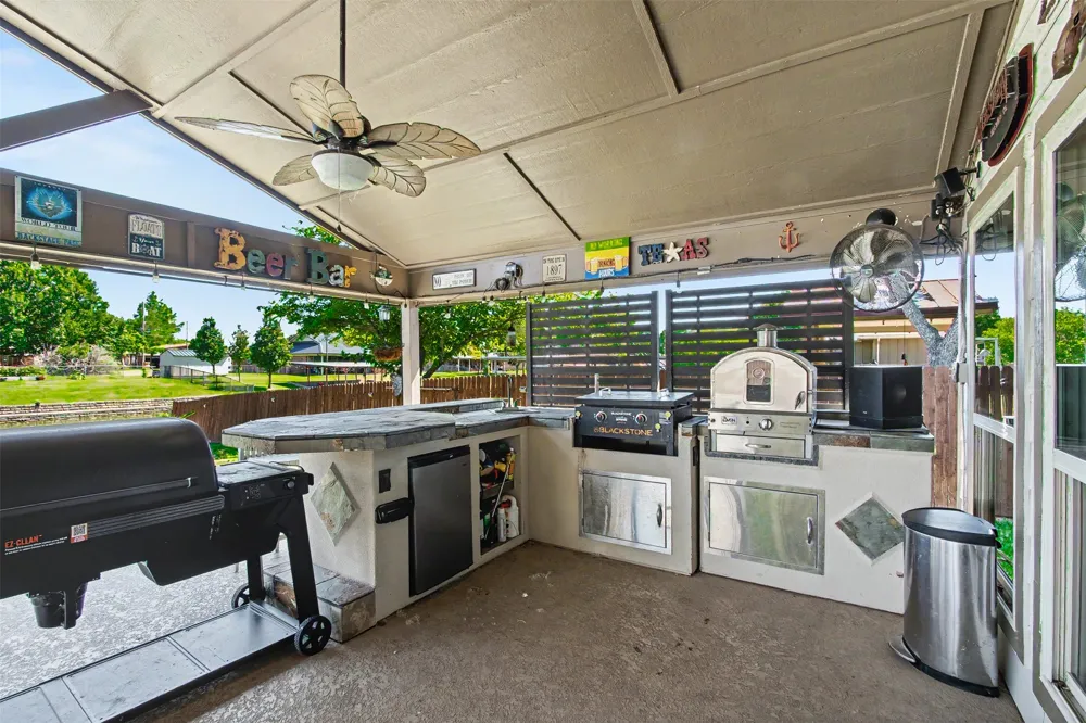 3801 Quail Run Granbury, TX 76049