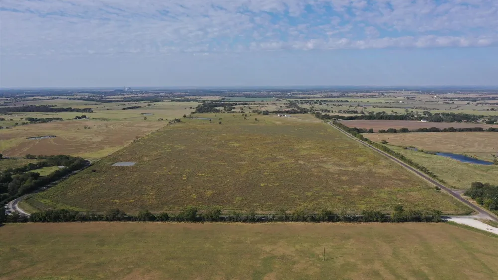 Battle Lake Road Mart, TX 76664