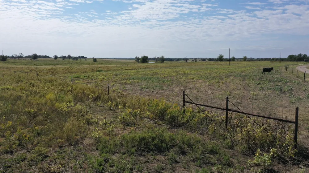 Battle Lake Road Mart, TX 76664