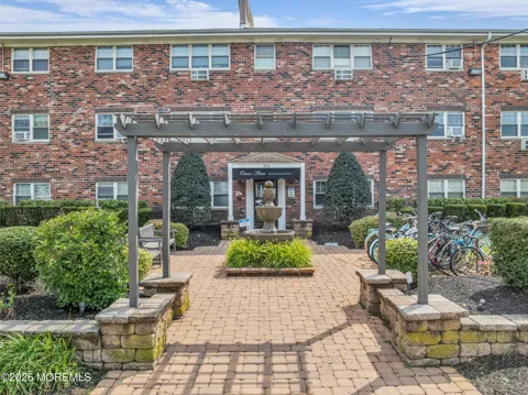 304 4th Avenue #207