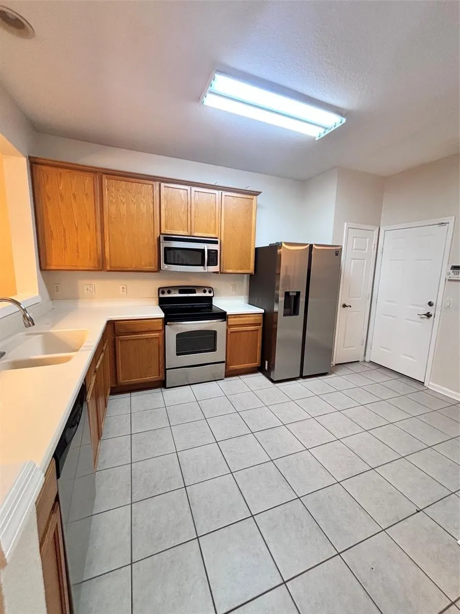 3542 SHALLOT DRIVE Orlando, FL 32835
