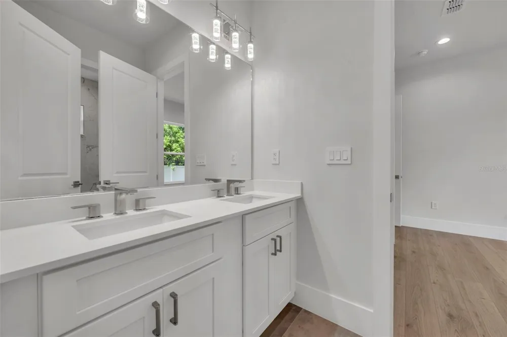 102 BELL PLACE Winter Park, FL 32792