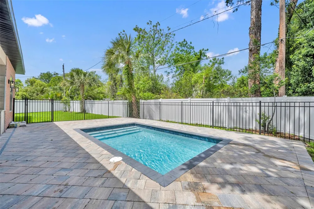 102 BELL PLACE Winter Park, FL 32792