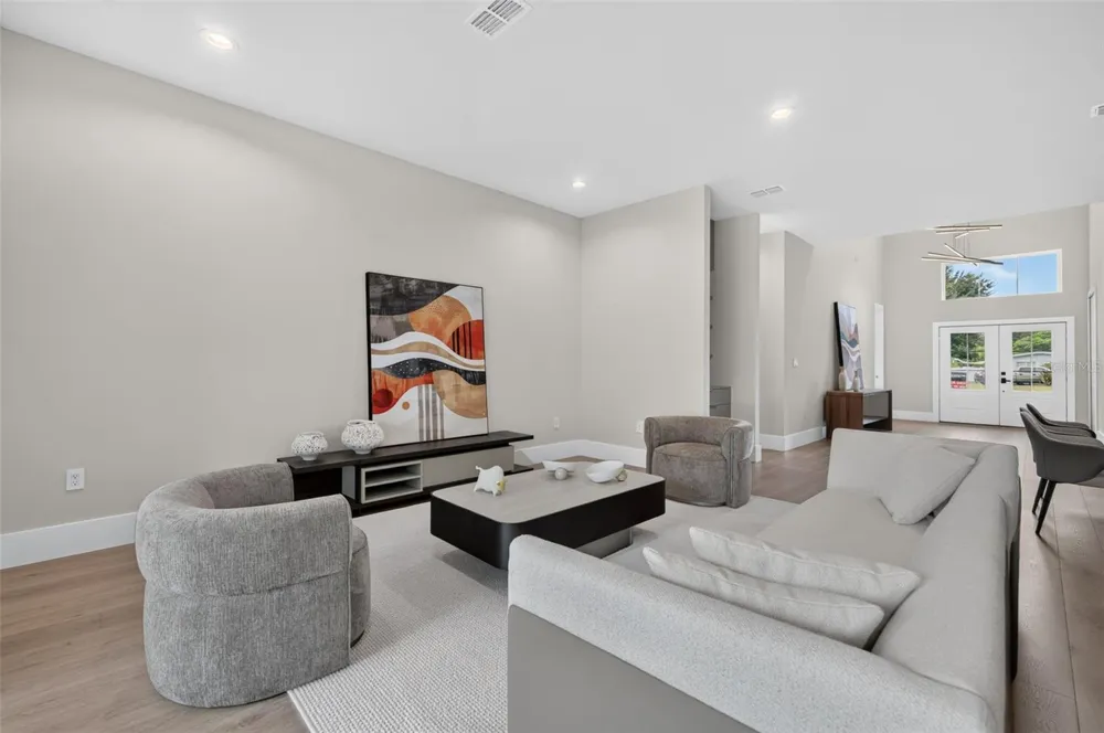 102 BELL PLACE Winter Park, FL 32792