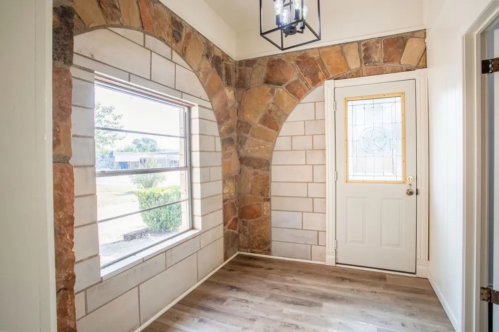 232 S Jacobs Street Albany, TX 76430