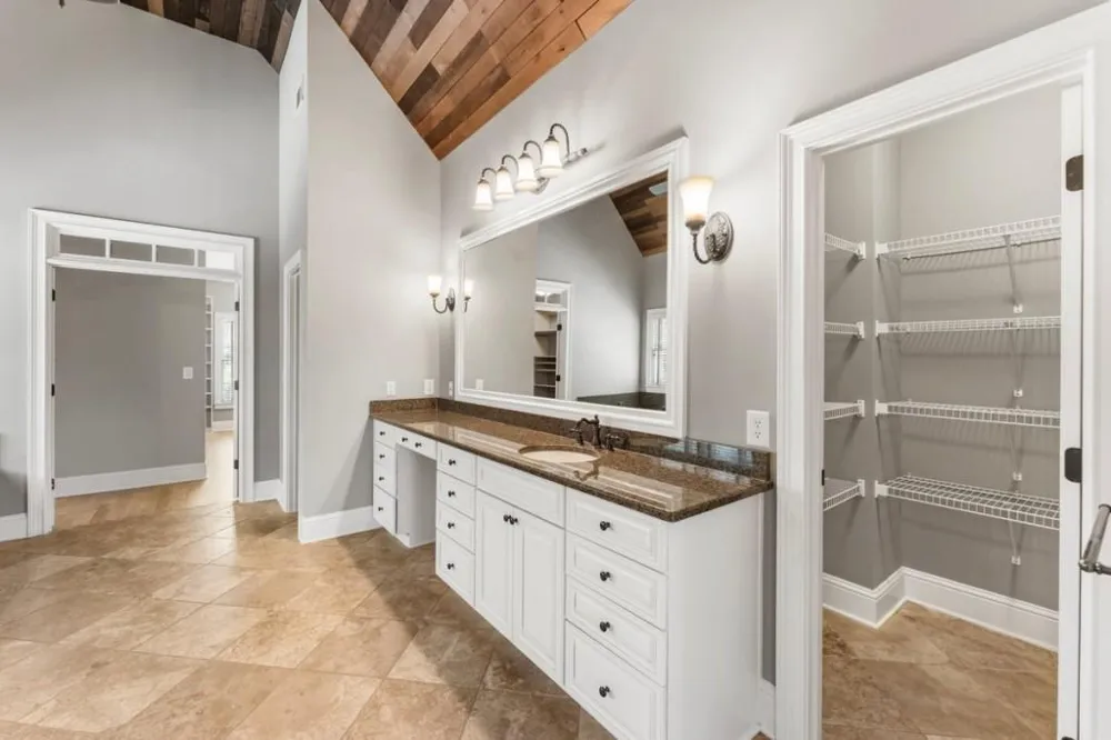14025 Freemanville Road Milton, GA 30004