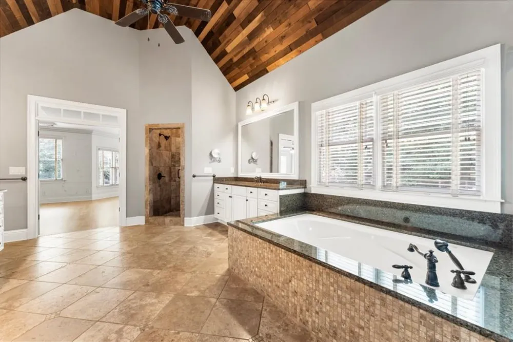 14025 Freemanville Road Milton, GA 30004