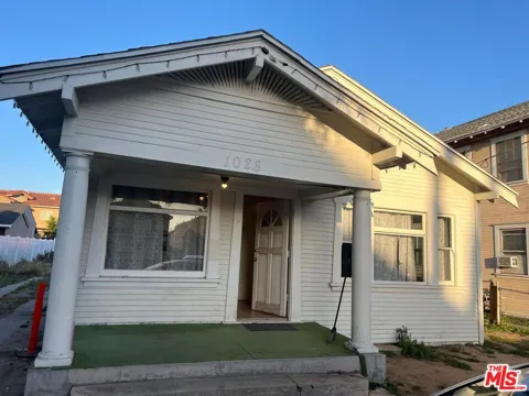 1028 Broad Avenue