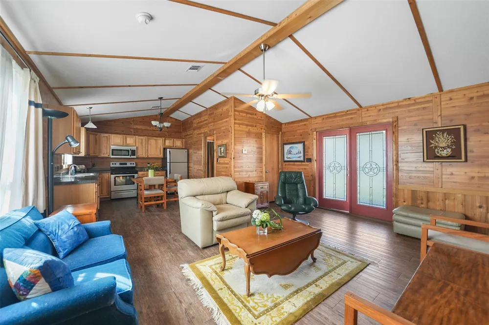 26250 Riley Road Waller, TX 77484