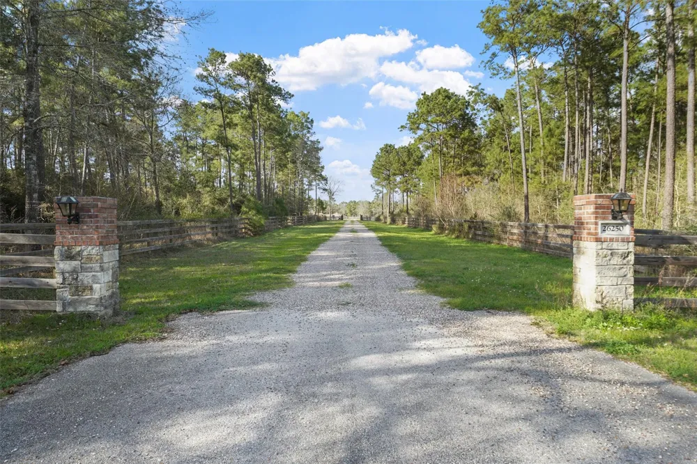26250 Riley Road Waller, TX 77484