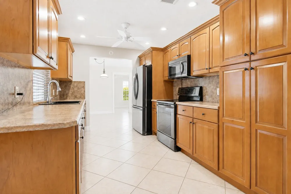 1966 Emilio Lane West Palm Beach, FL 33406