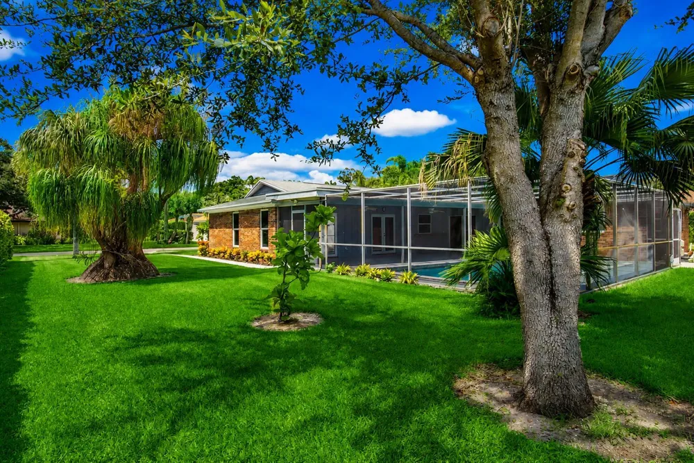 1966 Emilio Lane West Palm Beach, FL 33406