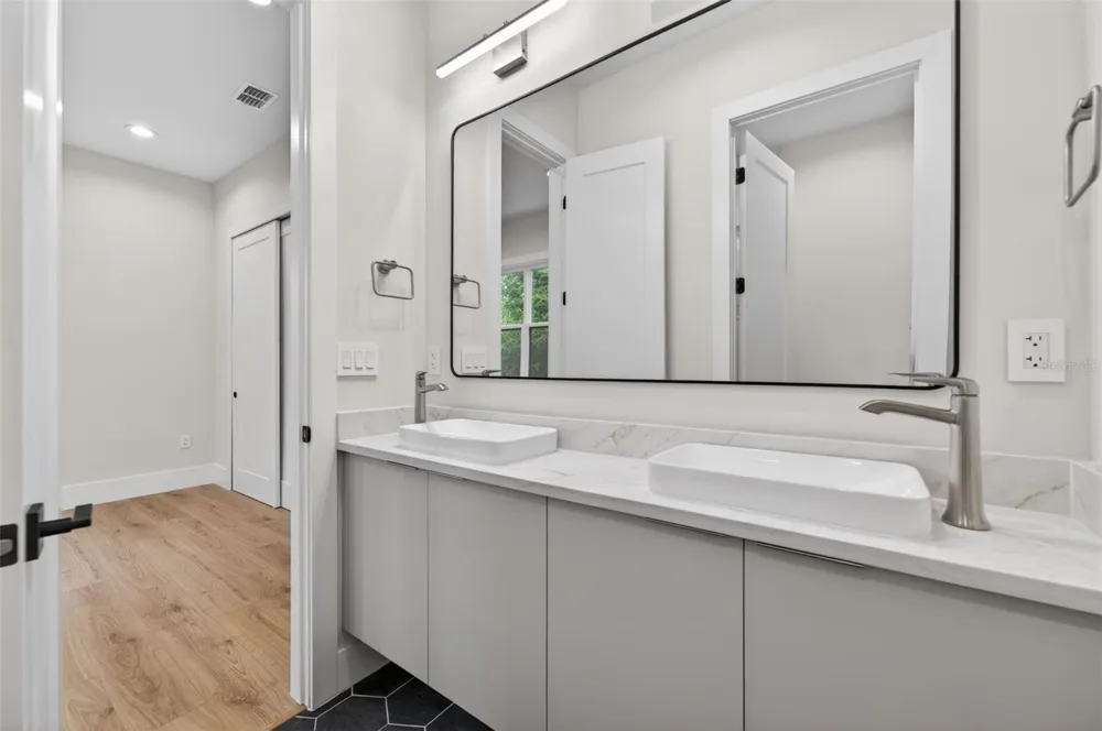 240 PHELPS AVENUE Winter Park, FL 32789