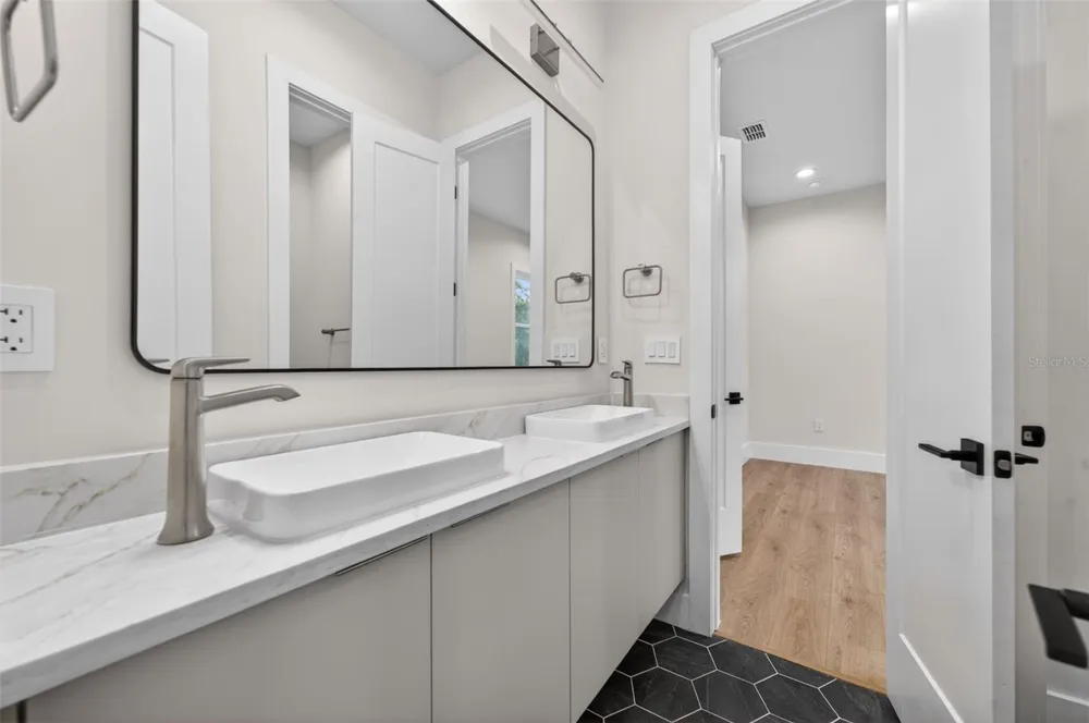 240 PHELPS AVENUE Winter Park, FL 32789