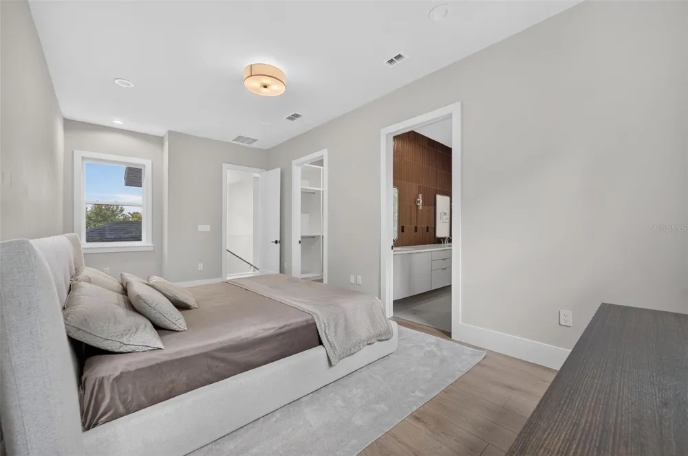 240 PHELPS AVENUE Winter Park, FL 32789