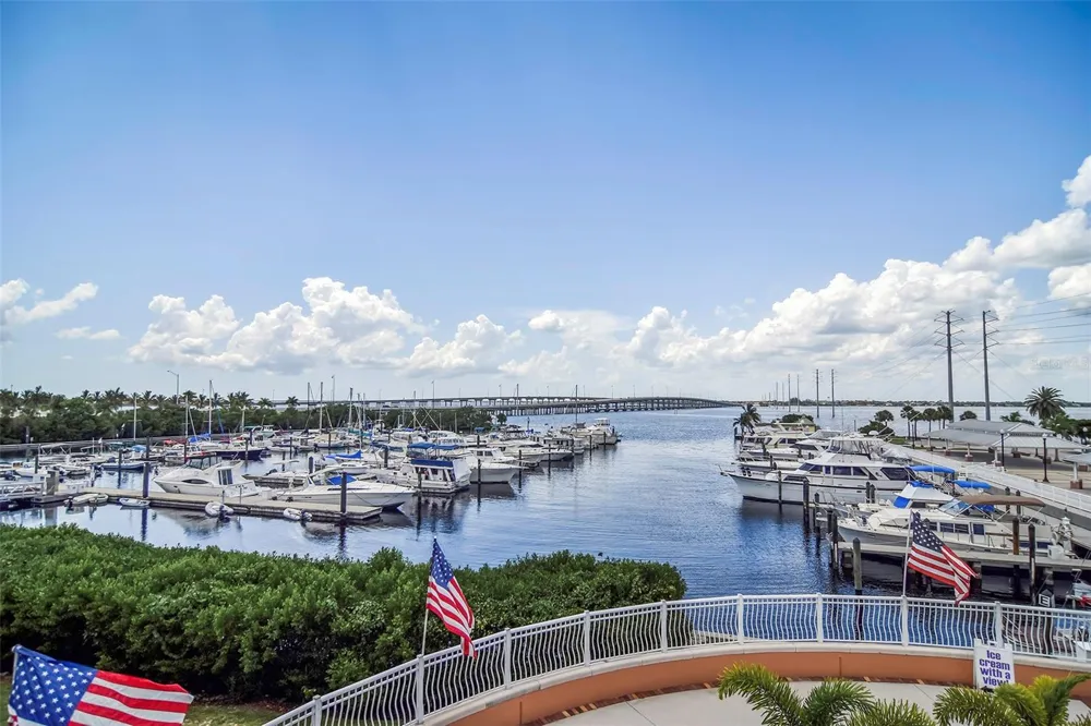 1425 PARK BEACH CIRCLE #1310 Punta Gorda, FL 33950