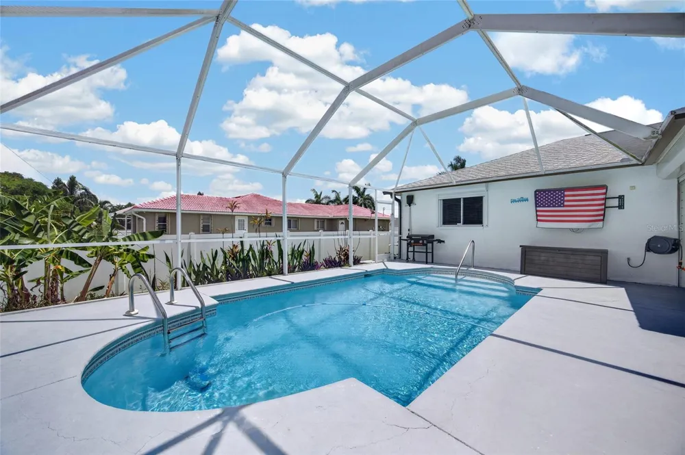 1821 SW 22ND TERRACE Cape Coral, FL 33991