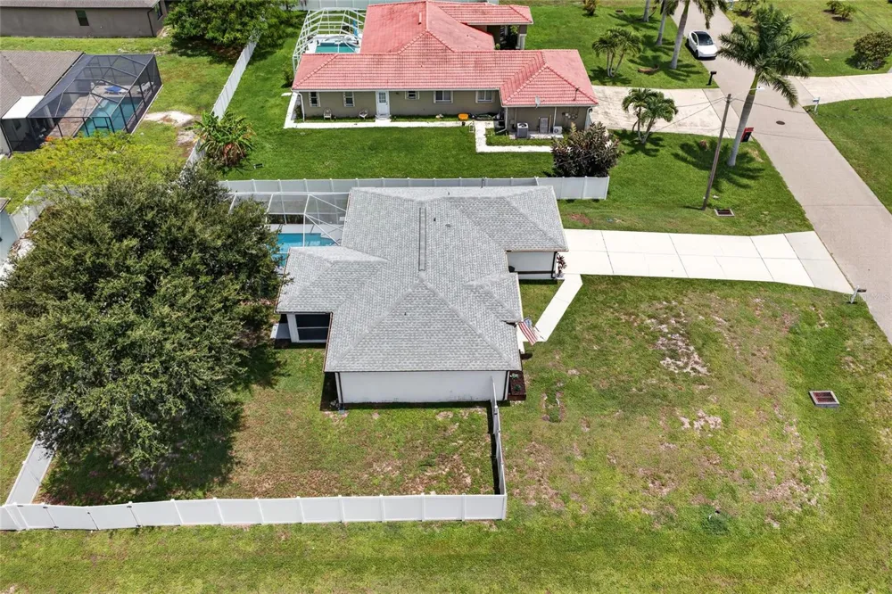 1821 SW 22ND TERRACE Cape Coral, FL 33991