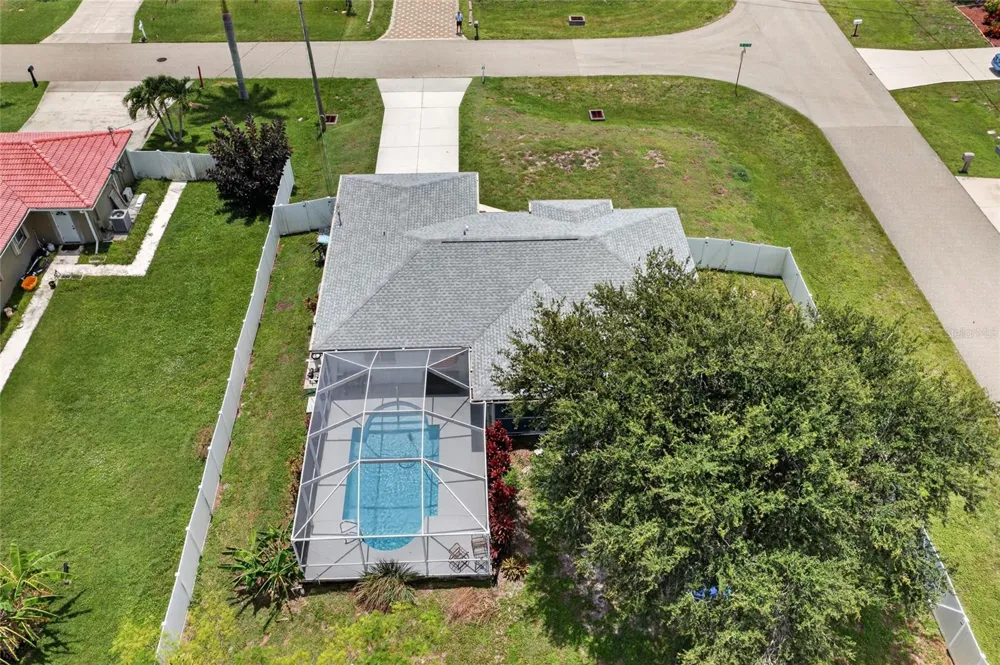 1821 SW 22ND TERRACE Cape Coral, FL 33991