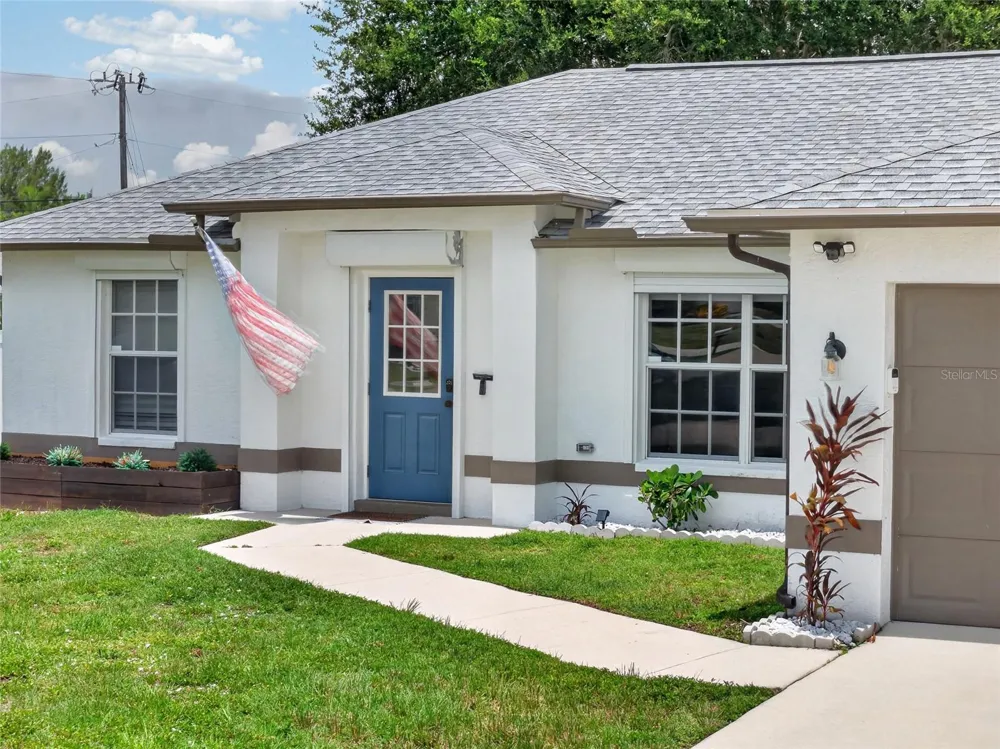 1821 SW 22ND TERRACE Cape Coral, FL 33991
