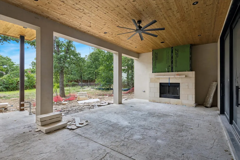 413 Live Oak Drive Colleyville, TX 76034