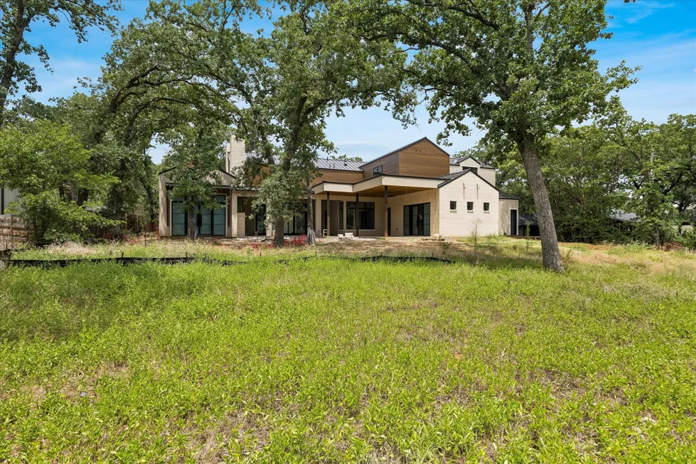 413 Live Oak Drive Colleyville, TX 76034